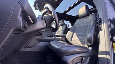 2025 Ford Explorer ST-Line 4X4 / ONE OWNER / MOONROOF / NAV