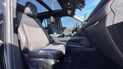 2025 Ford Explorer ST-Line 4X4 / ONE OWNER / MOONROOF / NAV