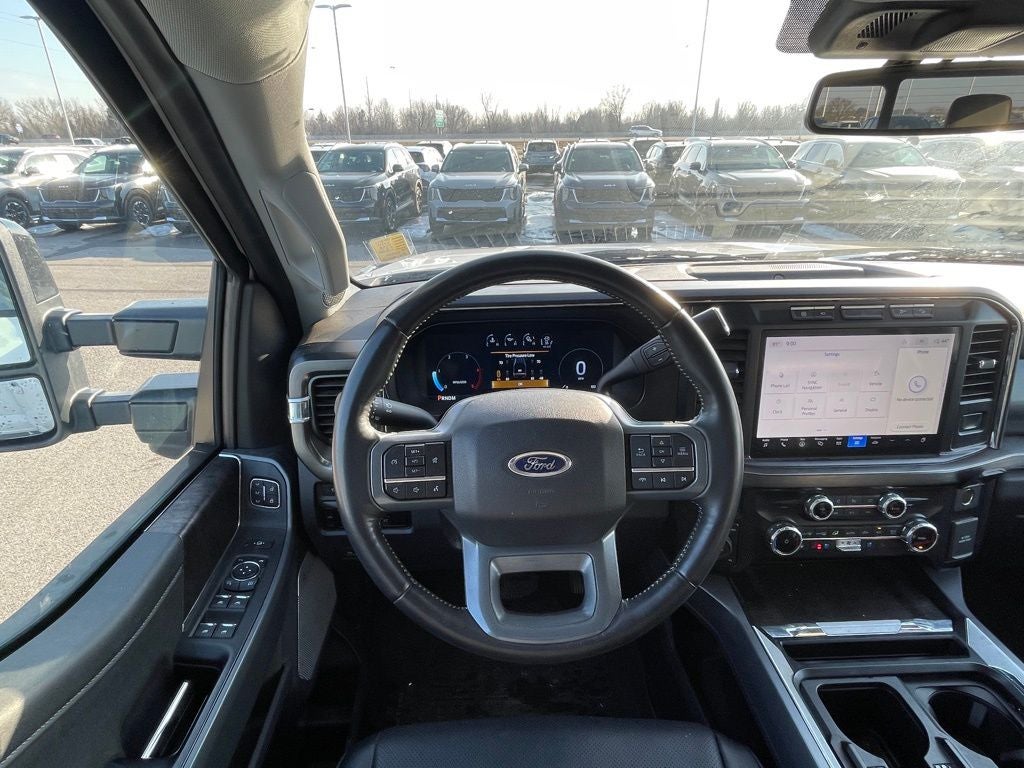 2024 Ford F-350SD Lariat 4X4 / NAV / HEATED SEATS
