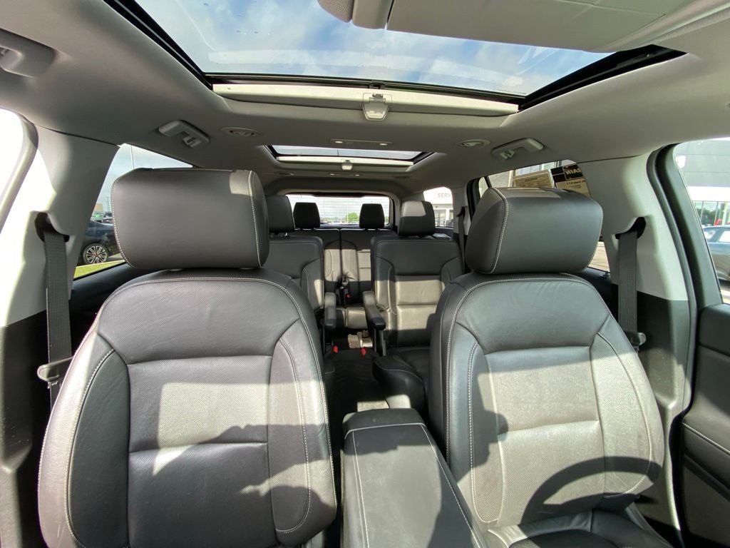 2017 GMC Acadia SLT-2 MOONROOF / REAR DVD ENTERTAINMENT