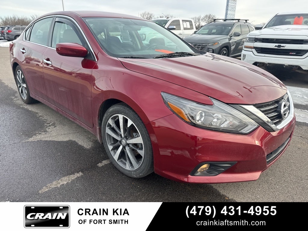 2017 Nissan Altima 2.5 SR LOW PAYMENTS