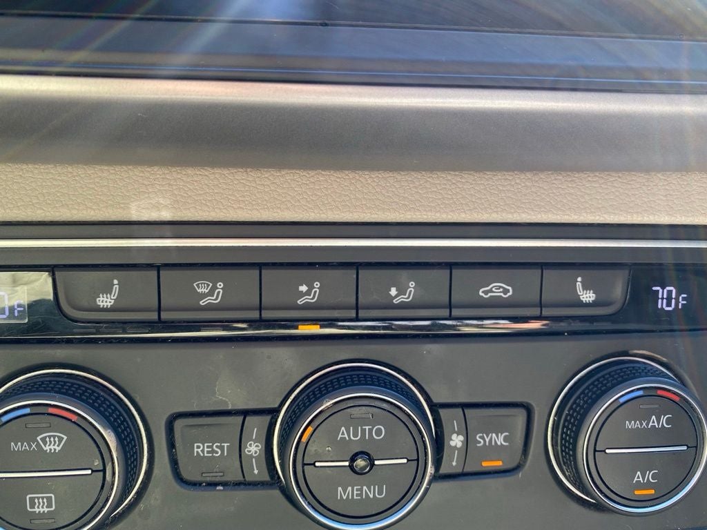 2021 Volkswagen Atlas 3.6L V6 SE w/Technology