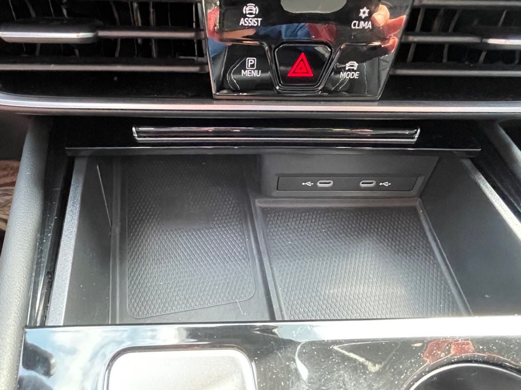 2024 Volkswagen Atlas Cross Sport 2.0T SE w/Technology HEATED SEATS / COOLED SEATS / CLEAN CARFAX