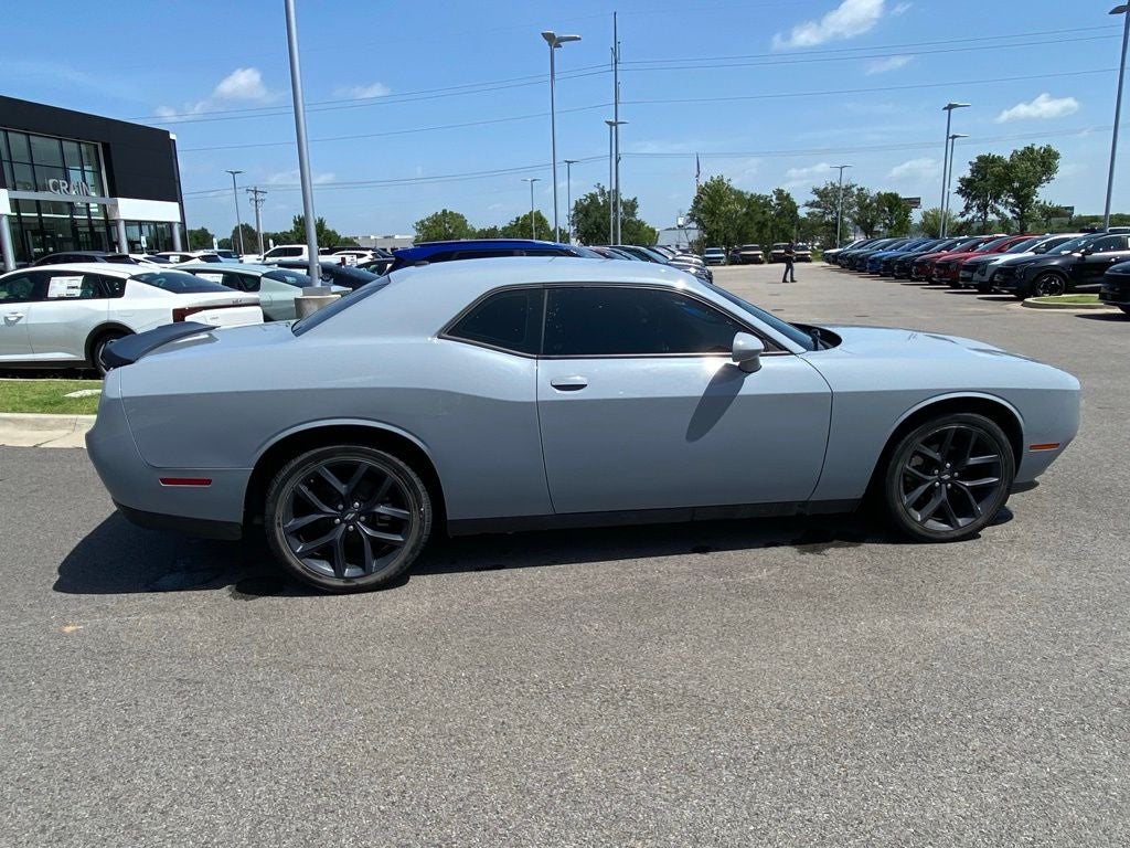 2021 Dodge Challenger SXT ONE OWNER / CLEAN CARFAX