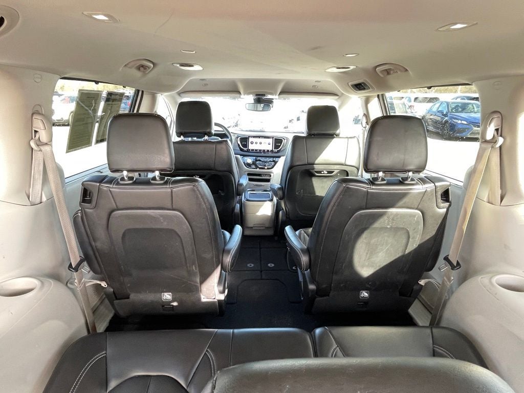 2023 Chrysler Pacifica Touring L HEATED SEATS / ONE OWNER