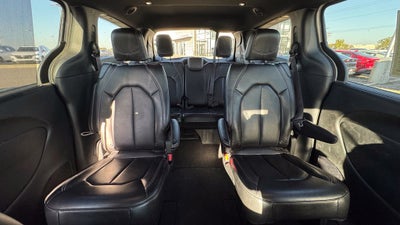 2024 Chrysler Pacifica Touring L HEATED SEATS / LEATHER / 3RD ROW