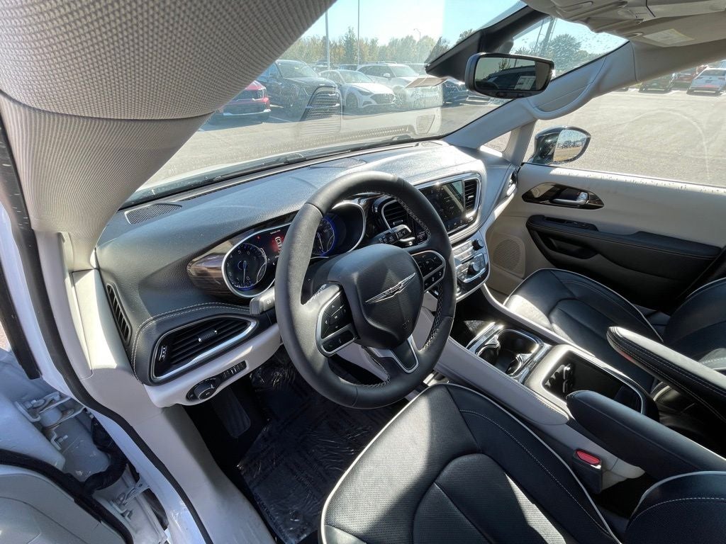 2024 Chrysler Pacifica Limited HEATED SEATS / LEATHER / MOONROOF