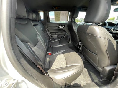 2025 Jeep Compass Latitude 4X4 / HEATED SEATS / ONE OWNER