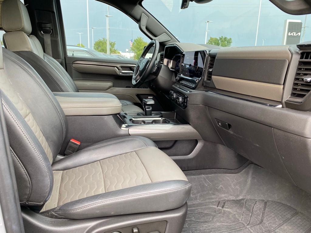 2024 Chevrolet Silverado 1500 ZR2