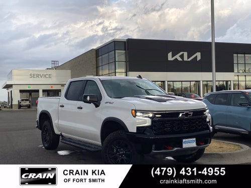 2024 Chevrolet Silverado 1500 ZR2 ONE OWNER / 4X4 / HEATED AND COOLED SEATS