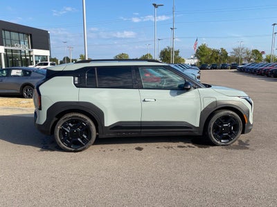 2027 Kia EV3 Base