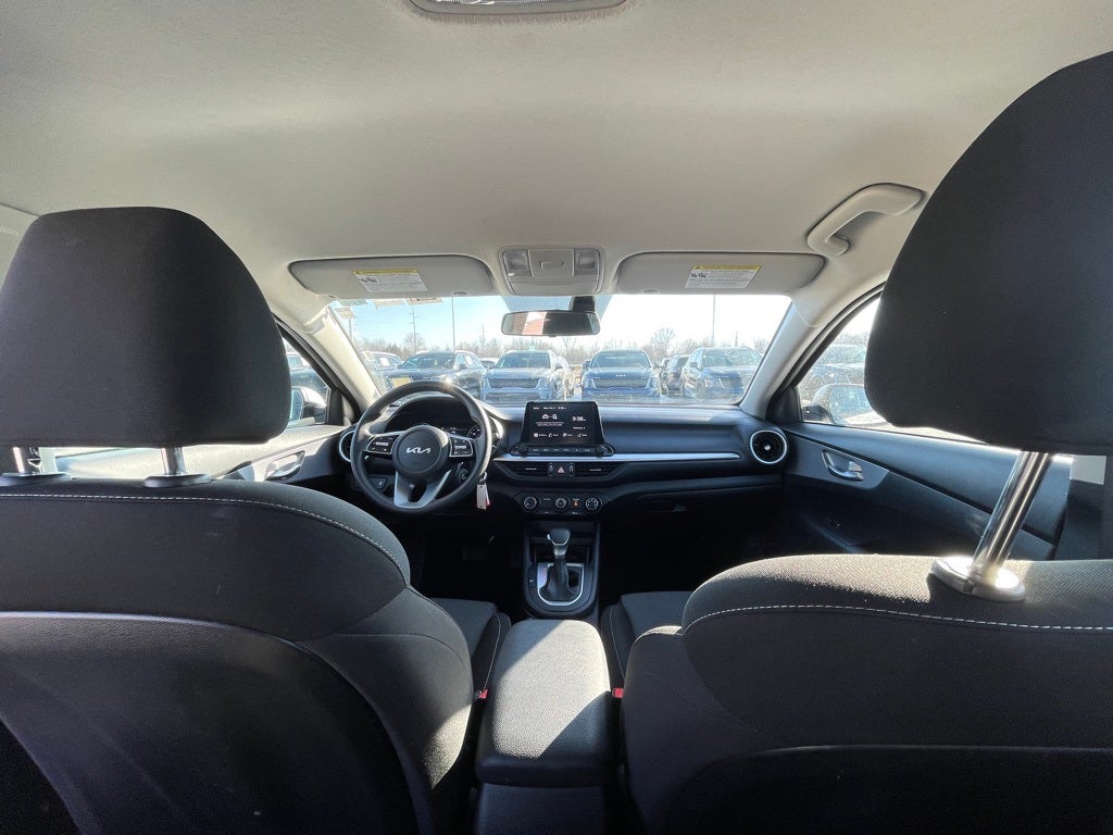 2024 Kia Forte LXS CPO / ONE OWNER