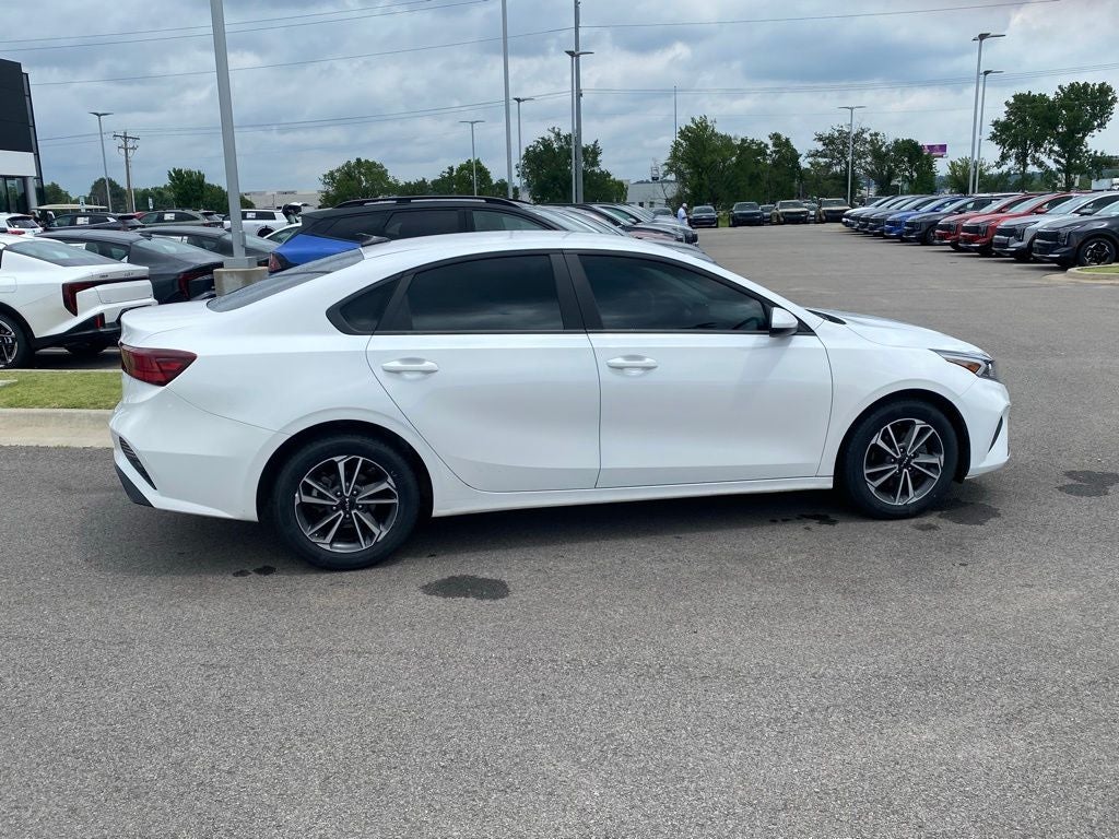 2024 Kia Forte LXS GREAT MPG