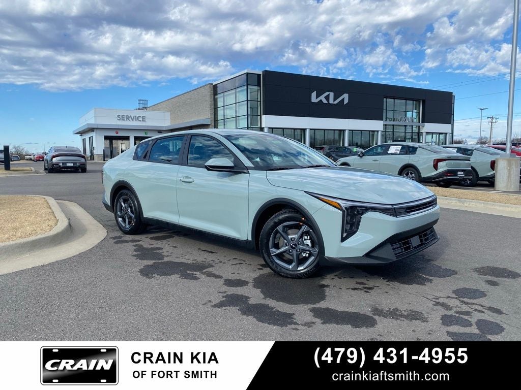 2026 Kia K4 LXS