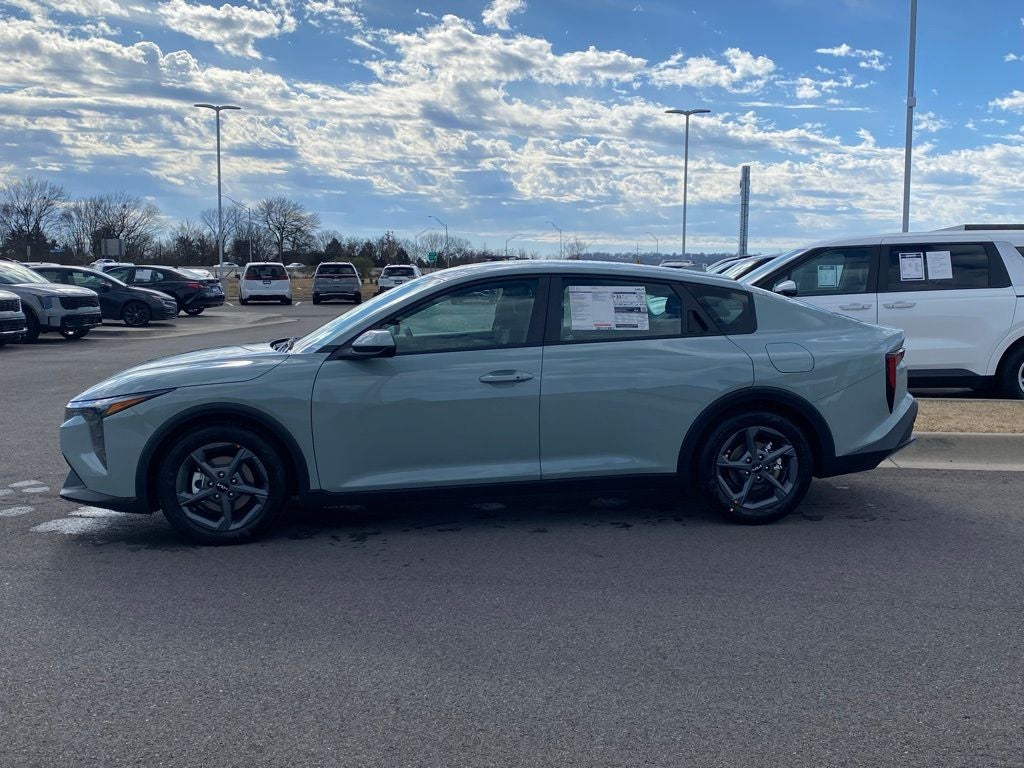 2026 Kia K4 LXS