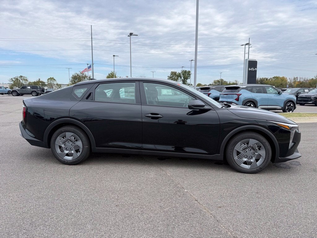2027 Kia K4 LX