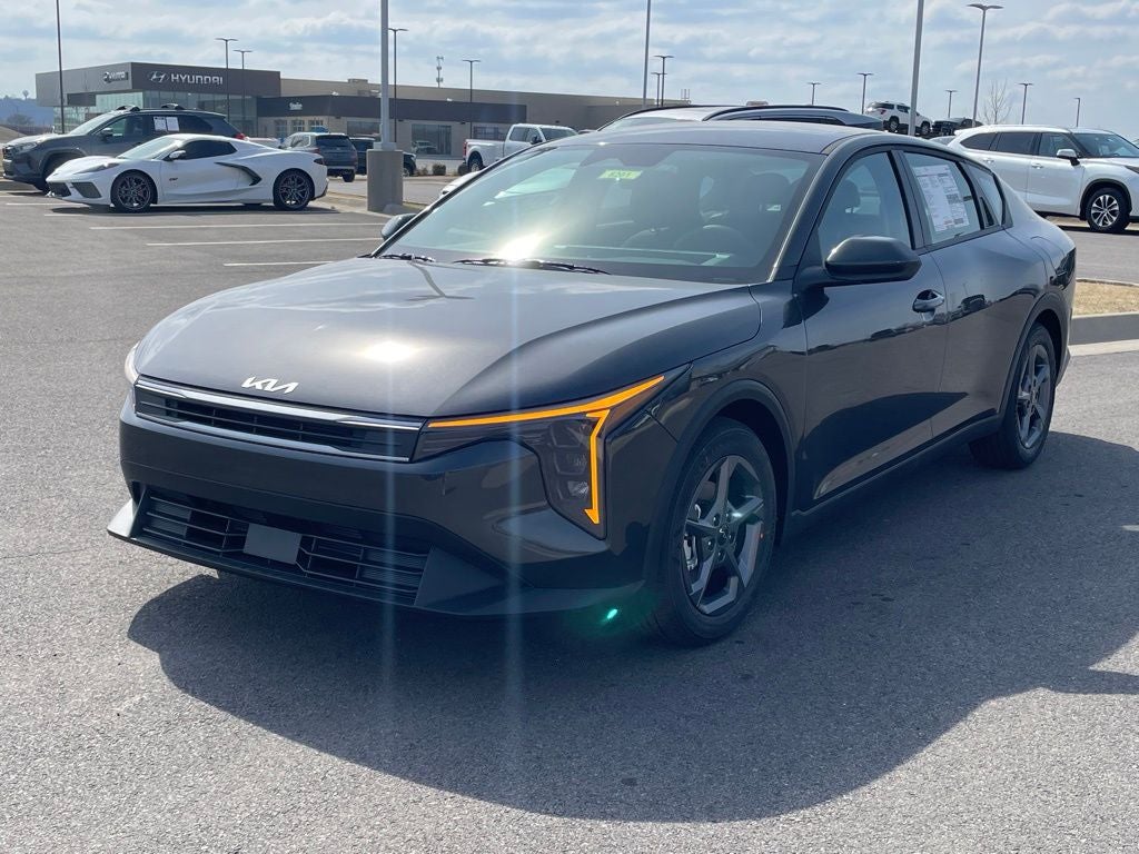 2026 Kia K4 LXS