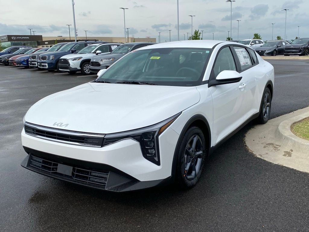 2026 Kia K4 LXS