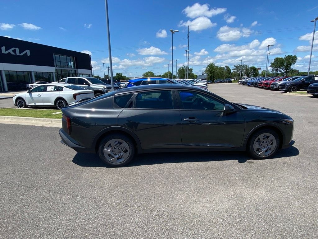 2026 Kia K4 LX