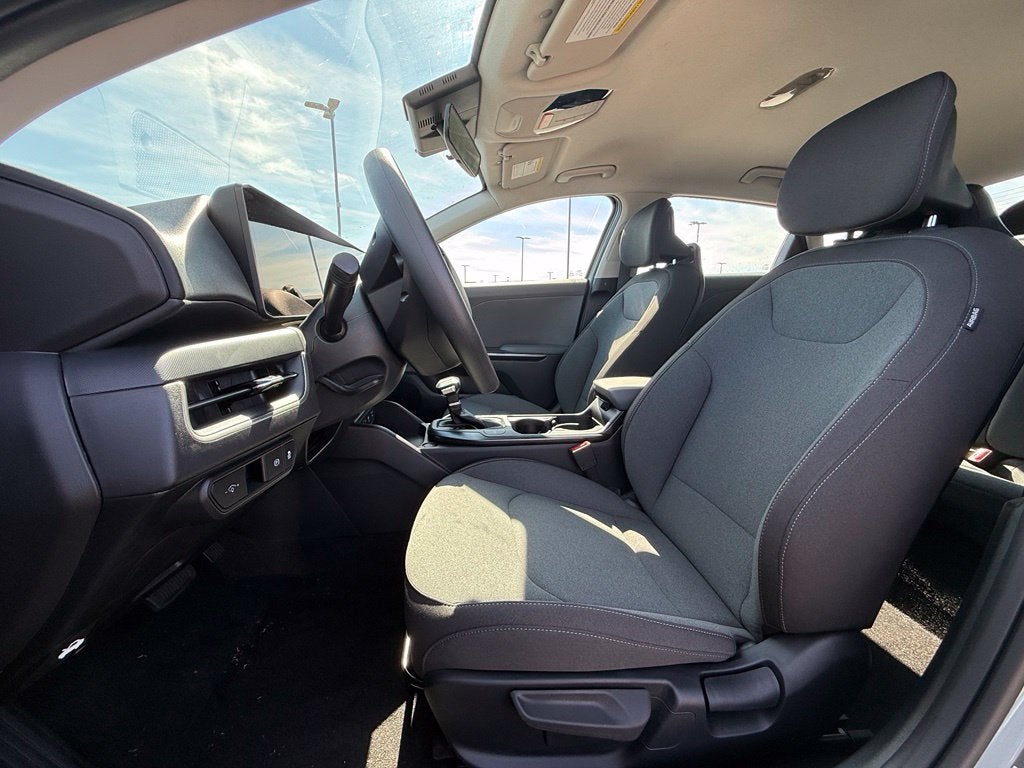 2027 Kia K4 LXS