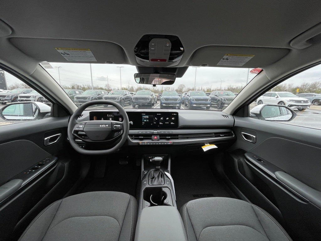 2025 Kia K4 LX