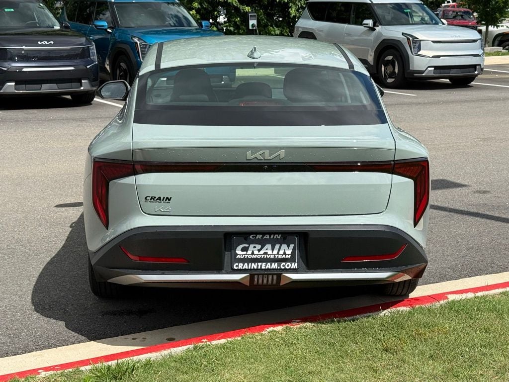 2026 Kia K4 LXS