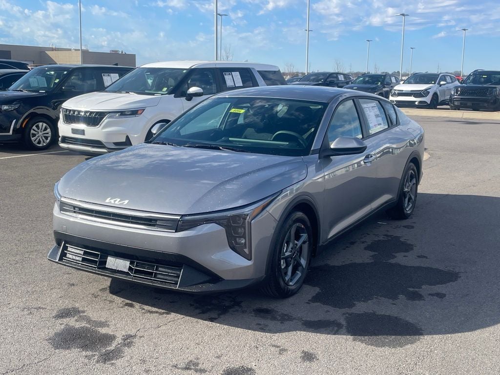 2026 Kia K4 LXS