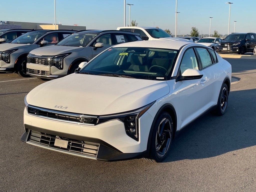 2025 Kia K4 EX