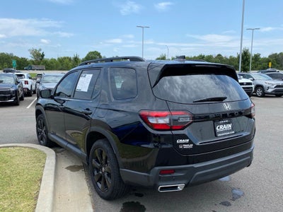 2025 Honda Pilot Black Edition AWD / 3RD ROW / LOADED / ONE OWNER