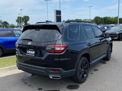 2025 Honda Pilot Black Edition AWD / 3RD ROW / LOADED / ONE OWNER