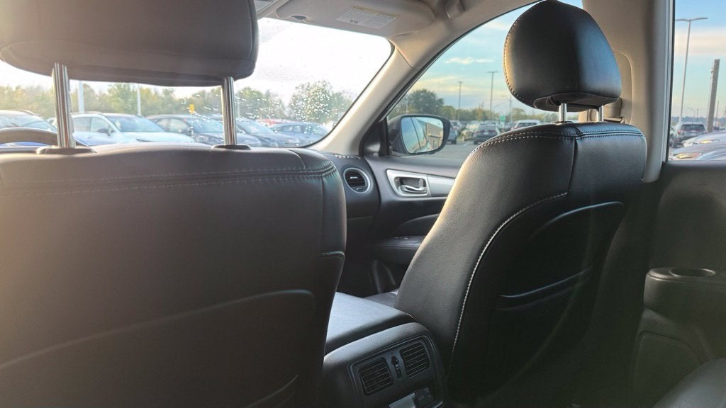 2020 Nissan Pathfinder SL