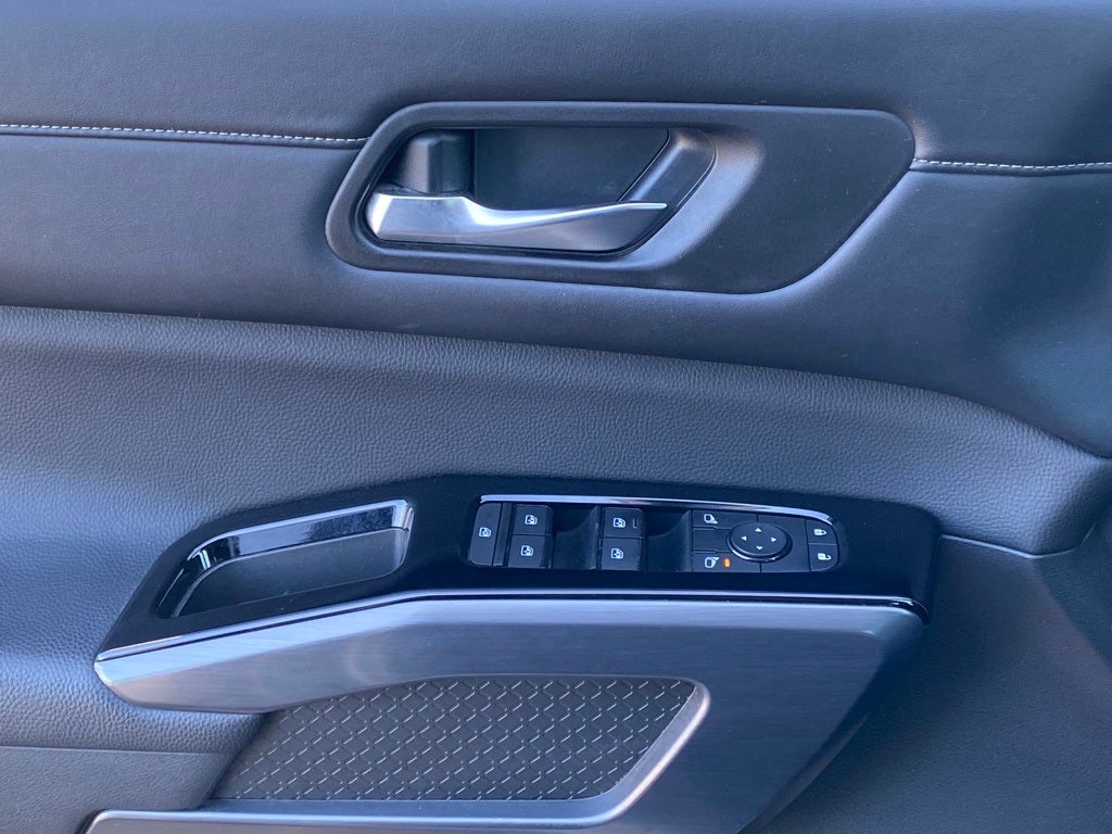 2022 Nissan Pathfinder SL 3RD ROW / HEATED SEATS / NAV