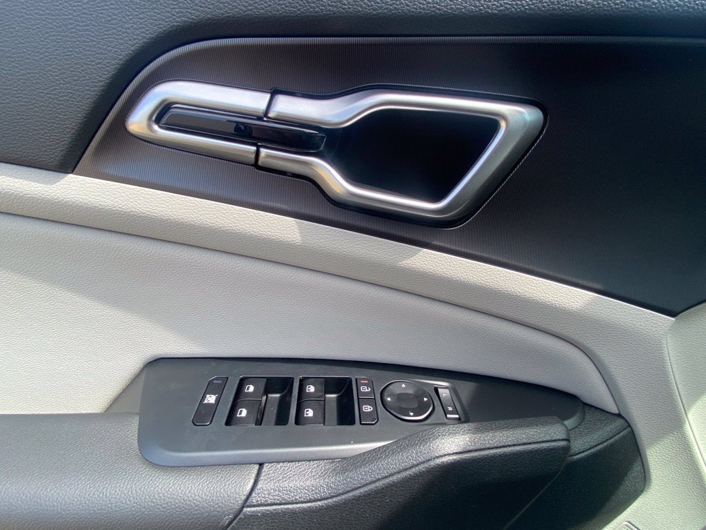 2027 Kia Sportage EX