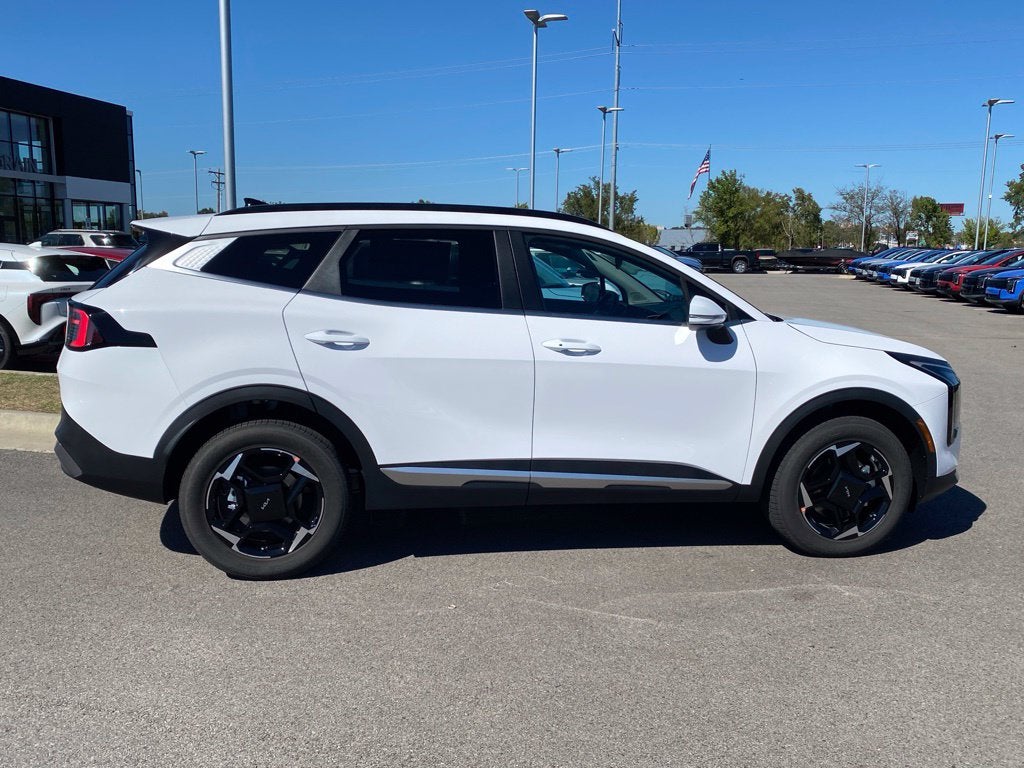 2027 Kia Sportage EX