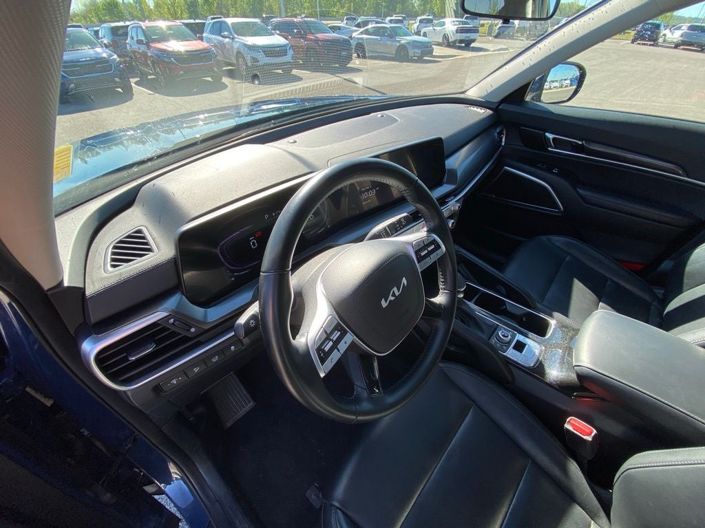 2025 Kia Telluride S AWD / LEATHER / HEATED SEATS