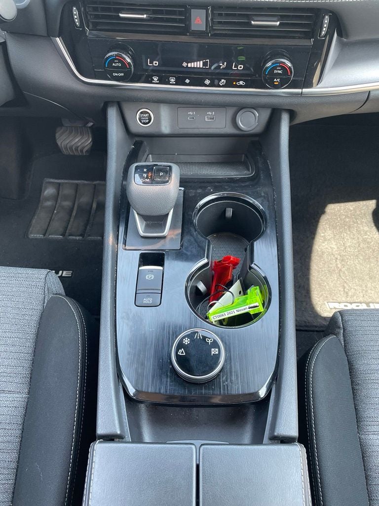 2021 Nissan Rogue SV