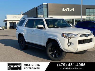 2022 Toyota 4Runner SR5 4X4 / CLEAN CARFAX