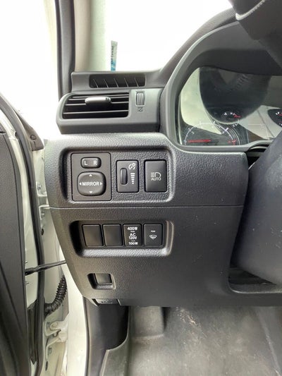 2022 Toyota 4Runner SR5 4X4 / KEYLESS ENTRY