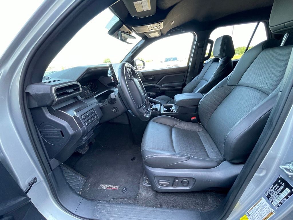 2025 Toyota 4Runner TRD Off-Road TRD / ONE OWNER / 4X4