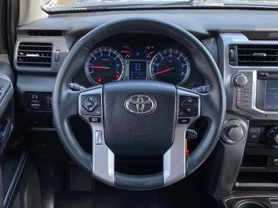 2017 Toyota 4Runner SR5 NAV / POWER DRIVERS SEAT
