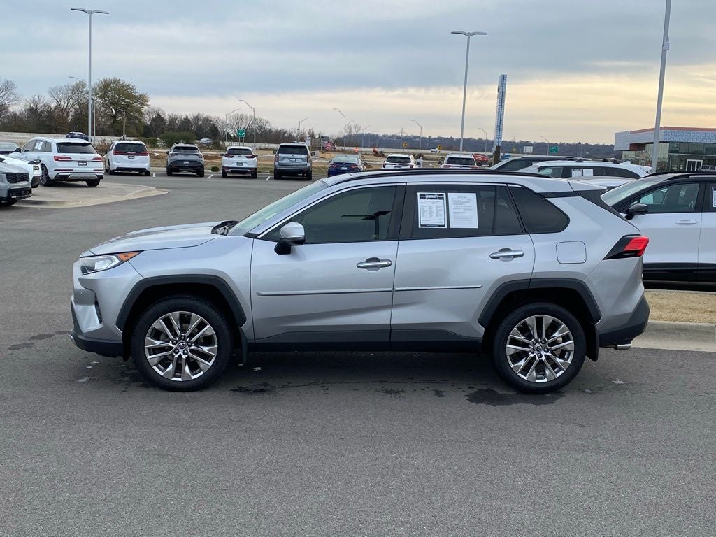 2019 Toyota RAV4 Limited AWD / LEATHER / SUNROOF