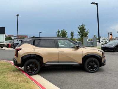 2027 Kia Seltos X-Line S