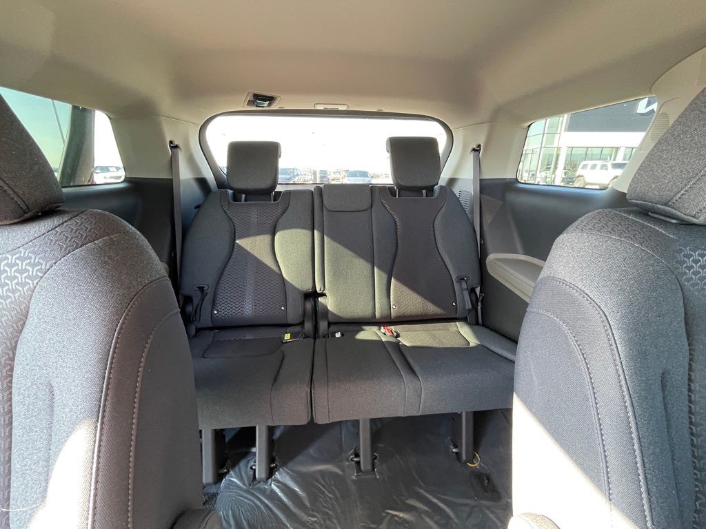 2026 Kia Carnival LX