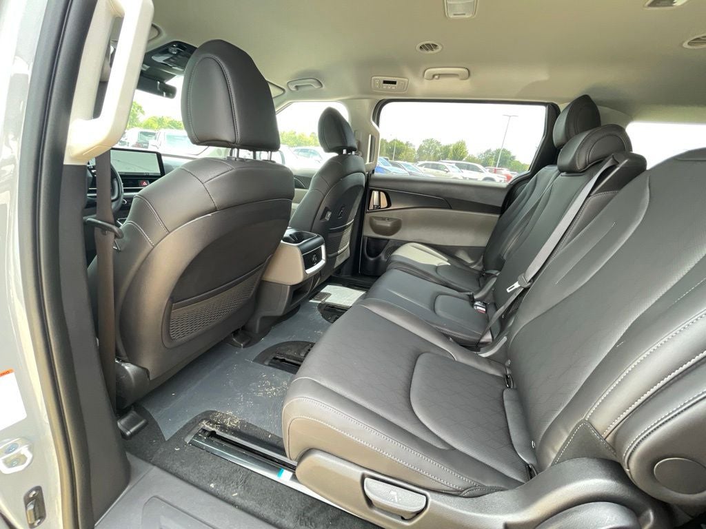 2027 Kia Carnival LXS
