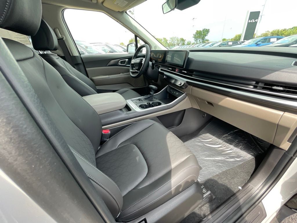2027 Kia Carnival LXS