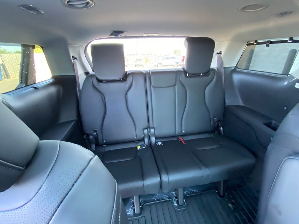 2027 Kia Carnival SX