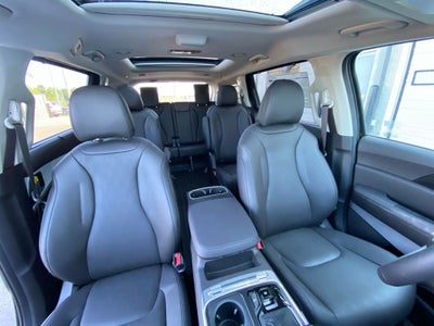 2027 Kia Carnival SX