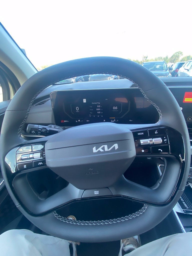 2027 Kia Carnival SX