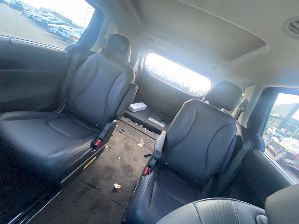 2027 Kia Carnival SX