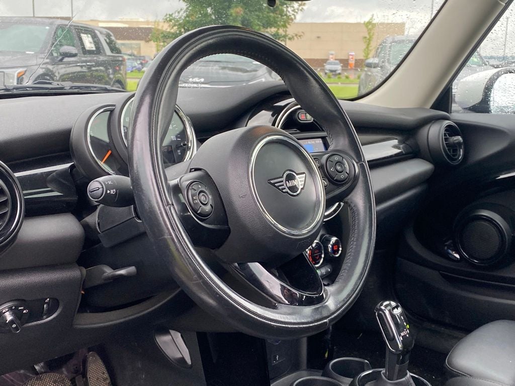 2021 MINI Cooper SUNROOF / HEATED SEATS